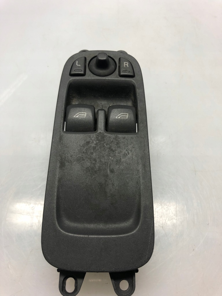 фото №1, Панель przełączniów вікон volvo 31264925