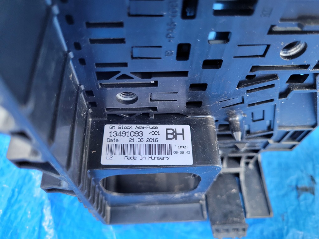 Opel-części | corsa e клемма плюсовая 1.0 turbo b10xfl 13491093 bh с Разборки