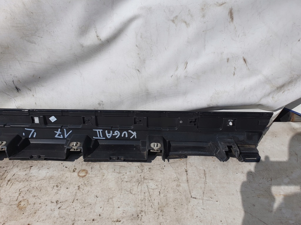 Молдинг поріг ліва ford kuga mk2 в Україні