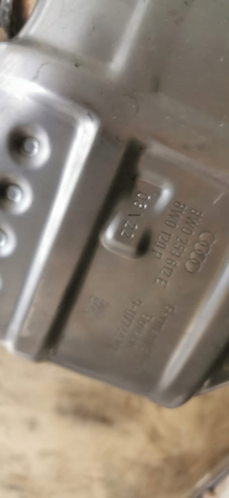 фото №8, Вихлоп гасник audi rs4 8w0253612e активний