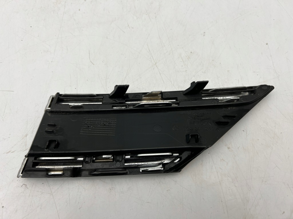 фото №3, Vw arteon 3g8 r-line lift заглушка фаркоп бампера передній перед 20-