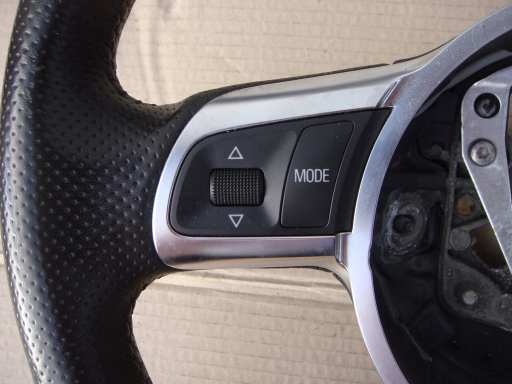 фото №8, Воздуховод кожа multi срезанная audi a3 s3 8p lift 8j0419091g