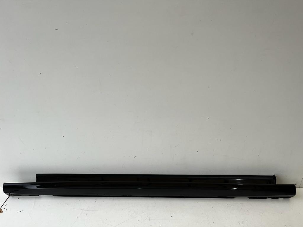 фото №1, Ford focus mk4 st-line молдинг порог правая