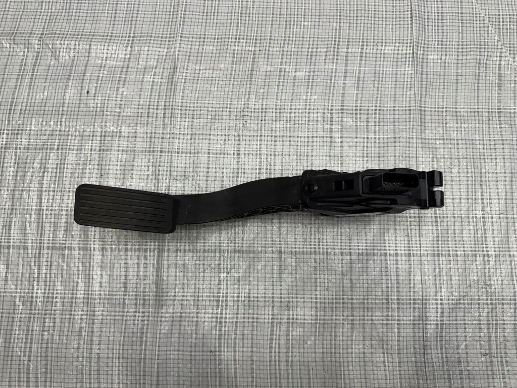 Купить Педаль газа fiat e-ducato ram promaster 501577300