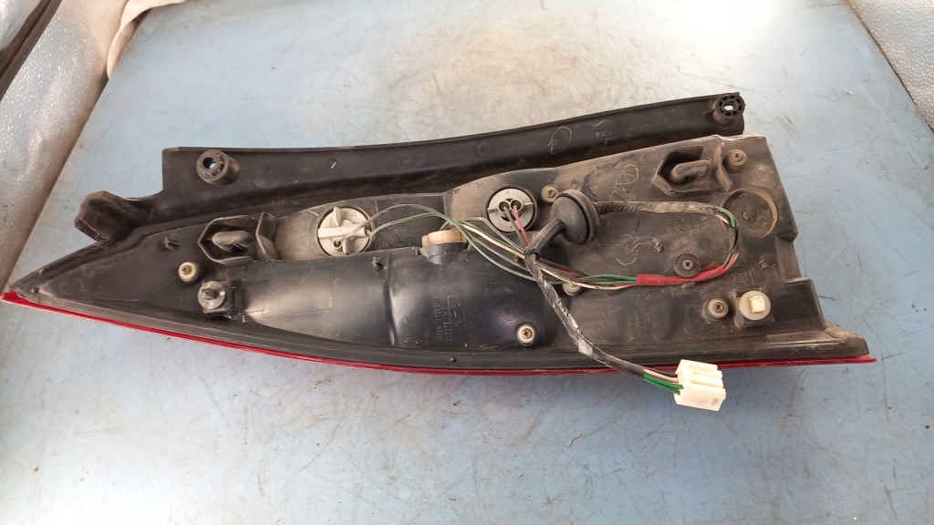 фото №2, Лампа задня права mazda premacy 03r