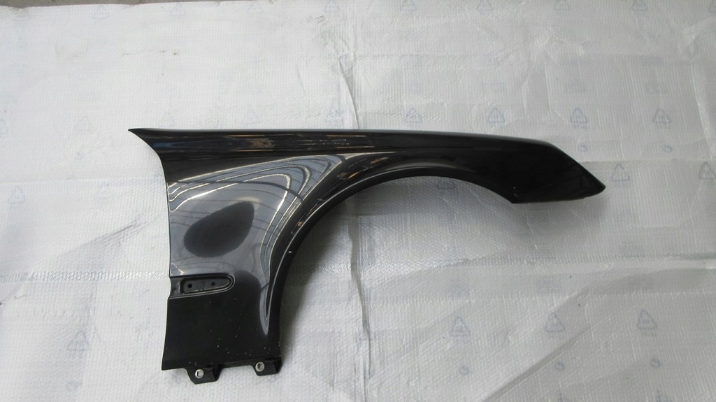 фото №1, Mercedes w211 197 крыло правый