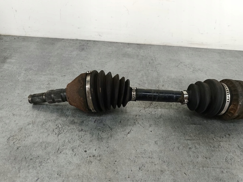 Приводной вал правая перед opel vectra c 1.9 cdti Недорого