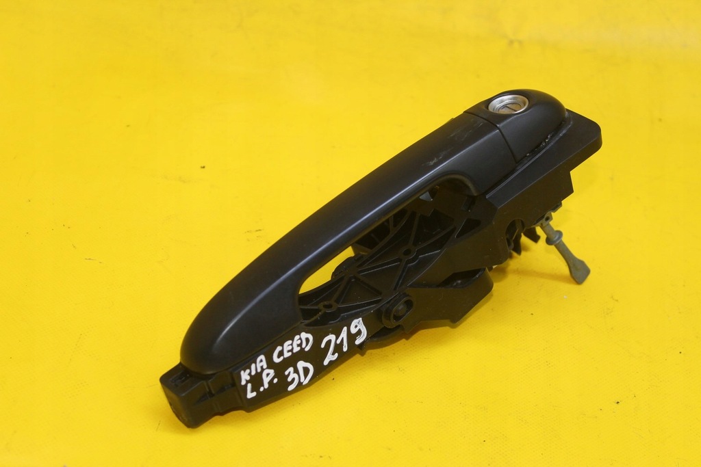 фото №1, Ручка дверь левый перед kia ceed i 90308-02200