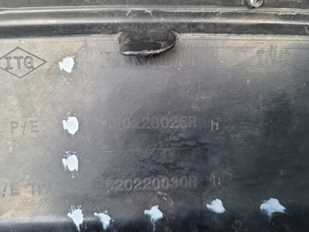 фото №13, Dacia duster i 1 | бампер перед решітка радіатора решітка радіатора хром 620220025r | 0203