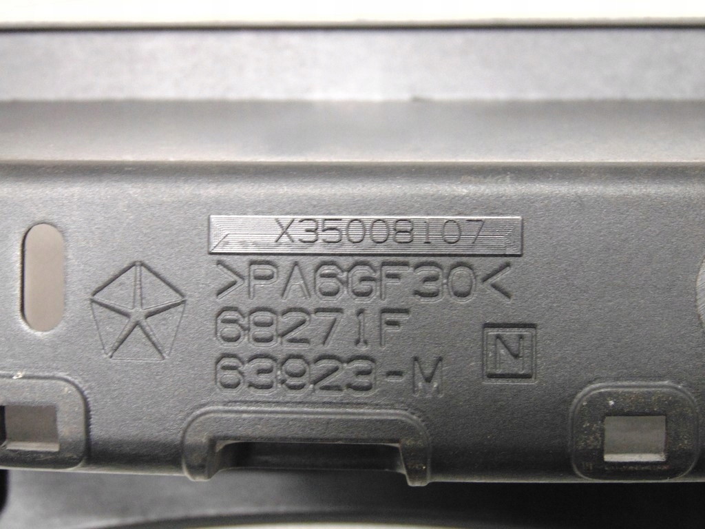 фото №6, Dekor listra рамка радіо x35008107 jeep grand cherokee wk oem