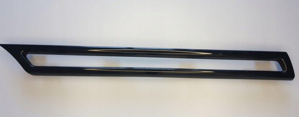 фото №1, G-klasa w463 молдинг решётка решётка радиатора решетка решётка радиатора a4638883800 oryg-pń