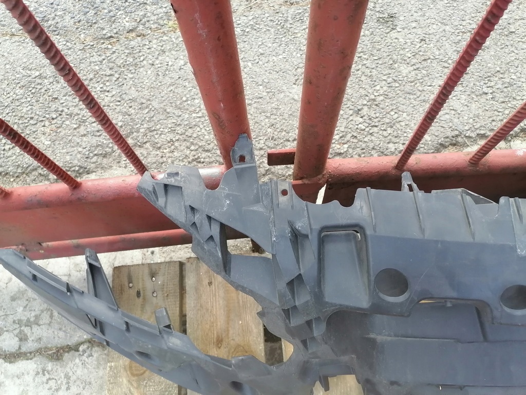 фото №12, Ford transit connect dt11-17k778-a кронштейн бампер