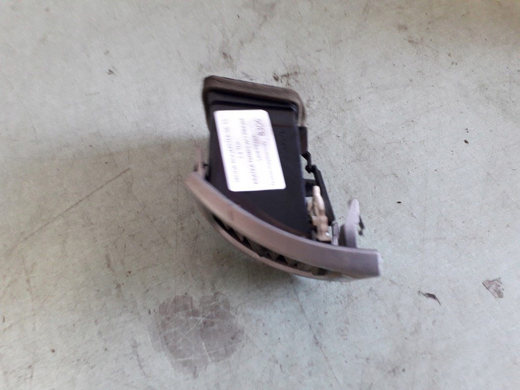 фото №1, Skoda roomster 1.4 tdi решітка обдув права