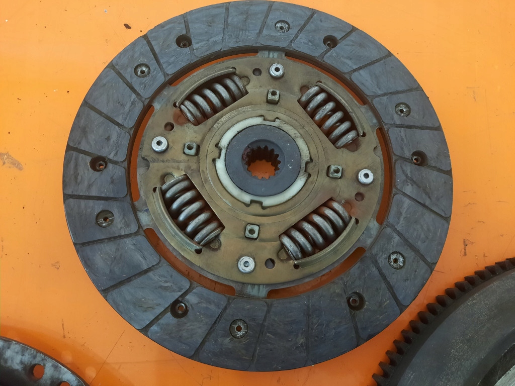 фото №5, Opel corsa c 1.0mt 60km 03-06 сцепление колесо двухмассовый r90400169