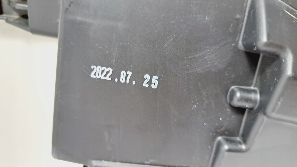 фото №13, Kia rio 4 iv 2017+ лампа правая led 92102-h8