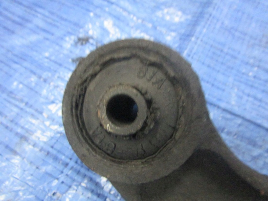 фото №12, Suzuki jimny 2003 рычаг перед