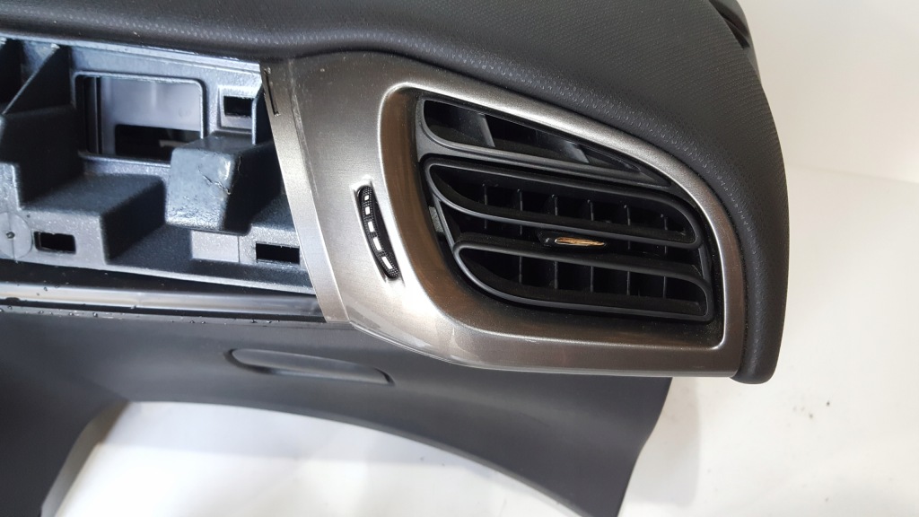 фото №4, Citroen c3 ii 2010 приборная панель консоль подушка безопасности ремни