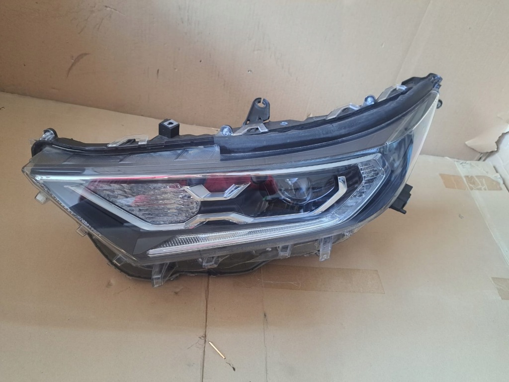 фото №1, Toyota rav4 5 v 19+ лампа перед full led