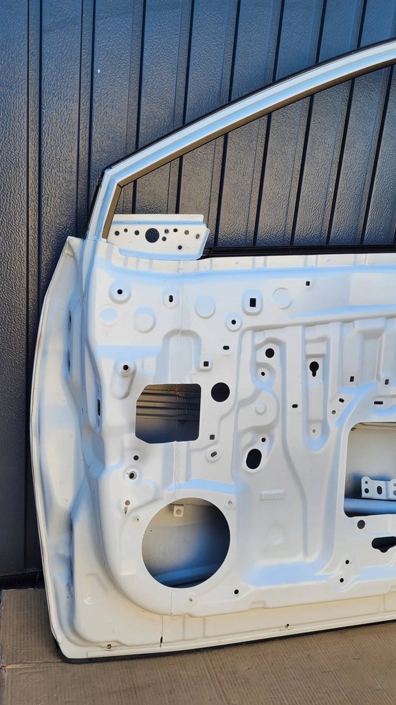 фото №11, Toyota chr c-hr 16- дверь перед передние правое fv