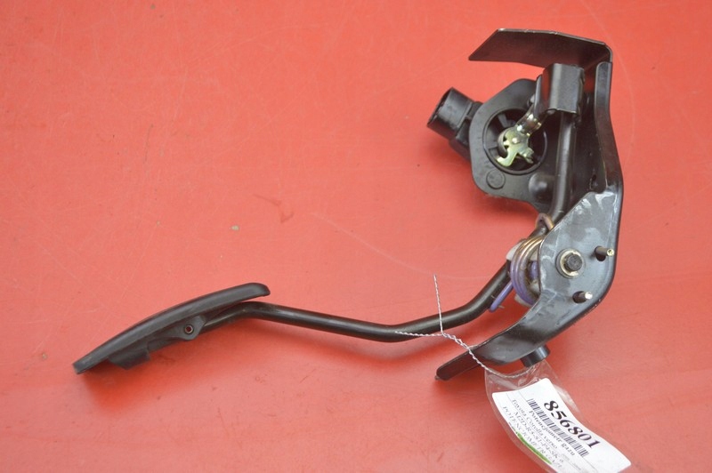 фото №5, Потенциометр педаль газа eu toyota corolla verso 2 ii 1.6 vvti 110 km 01-06