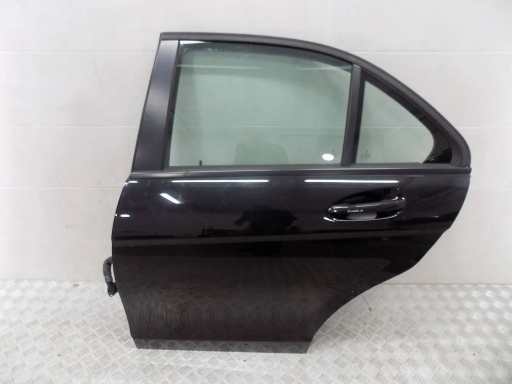 фото №1, Mercedes-benz c w204 дверь задняя задние левая