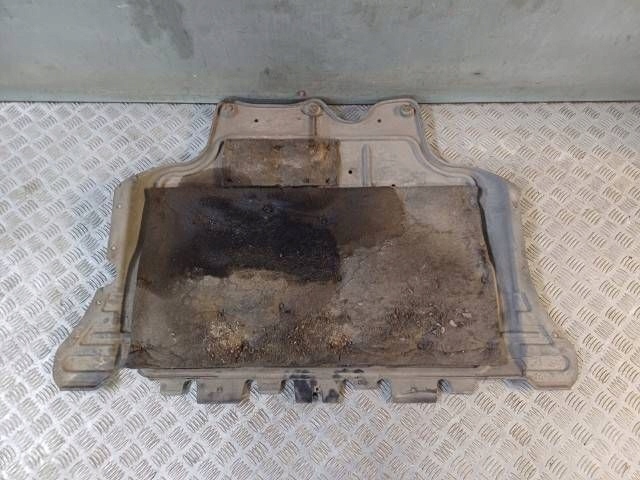 Vw golf vii audi a3 8v 1.6 tdi накладка плита под двигатель 5q0825236p с Разборки