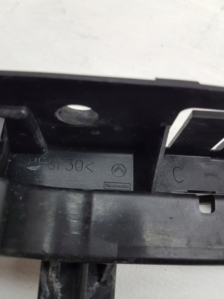 фото №7, Citroen c5 iii 08- напрямна кронштейн крила бампер