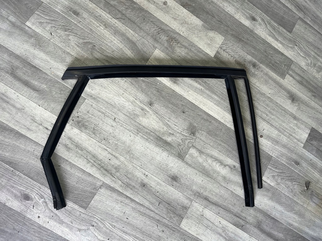 фото №1, Ford mondeo mk4 lift прокладка рамка стекло дверь правый задняя