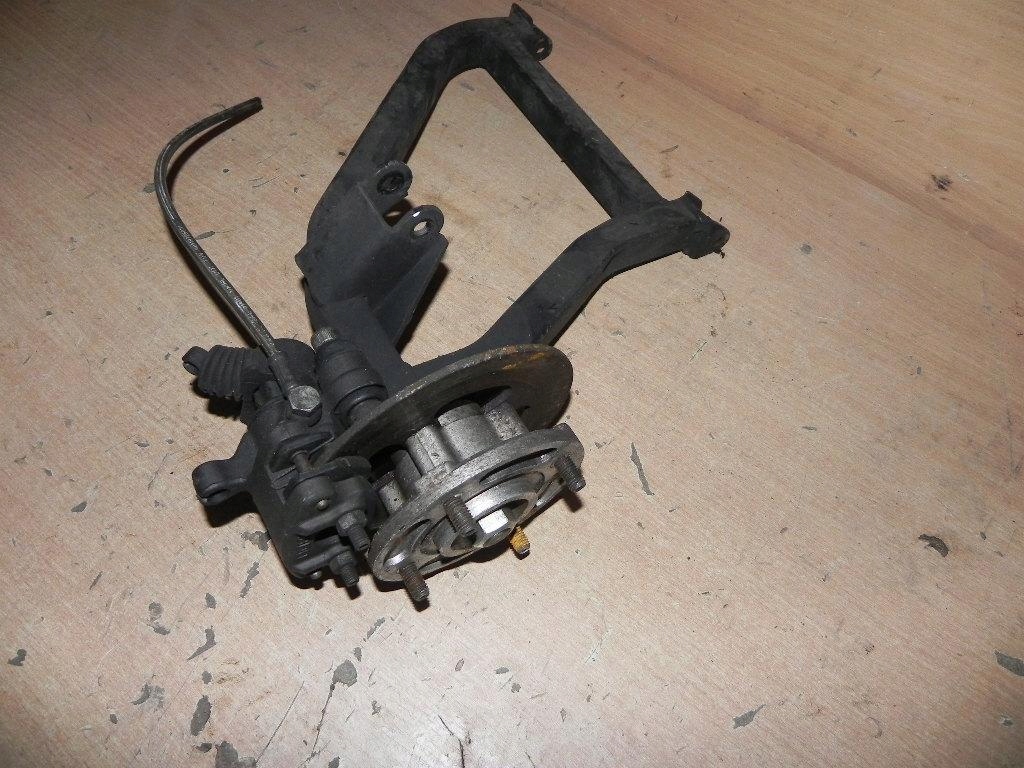 фото №1, Ligier nova поворотный кулак комплектная задняя рычаг