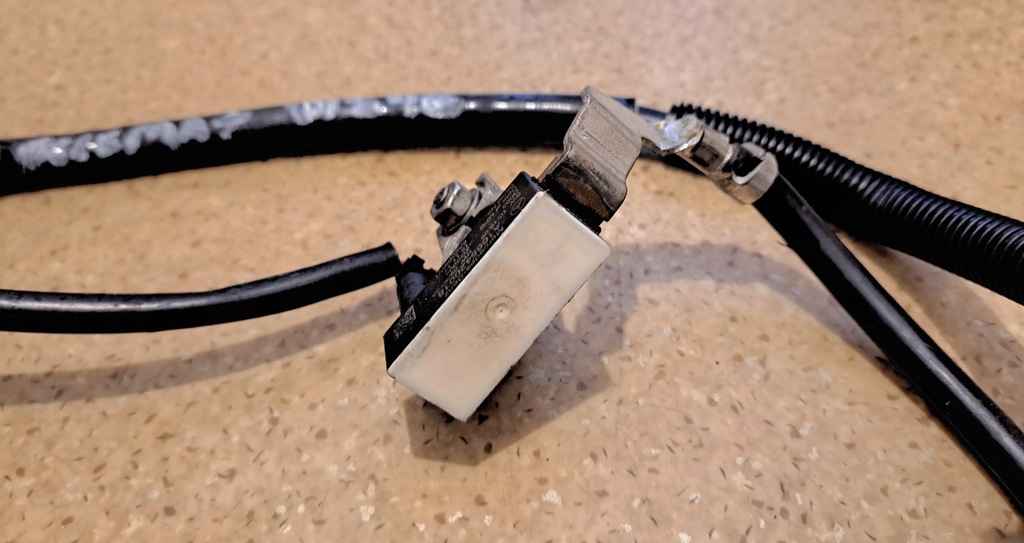 фото №9, Mercedes w246 b180 cdi клемма плюсовая пиротехническая n000000006427