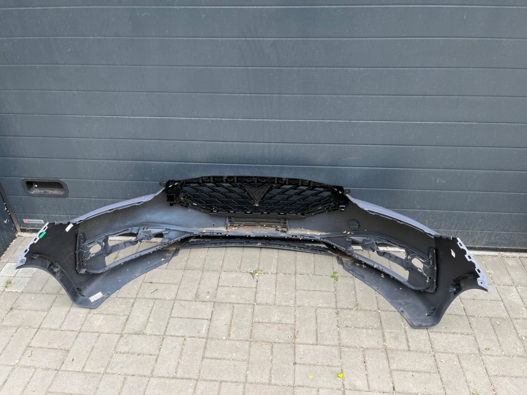 Seat leon 4 5fa cupra бампер перед передній Недорого