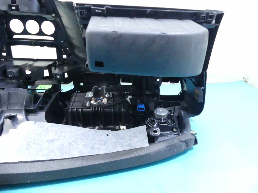 фото №9, Приборная панель консоль подушка peugeot 301 оригинал