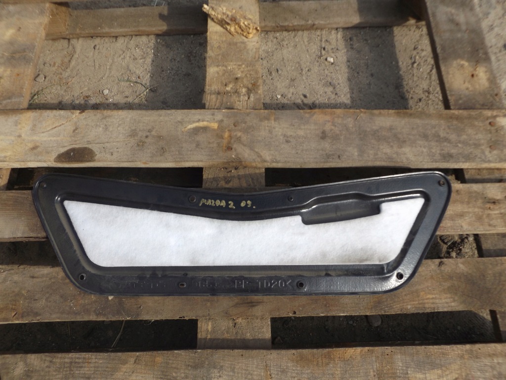 фото №3, Mazda ii 2 de обивка крышки