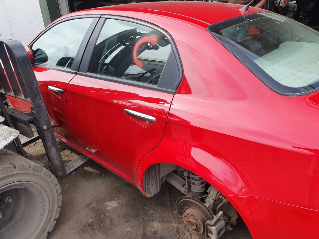 Купити Alfa romeo 159 05-11 підвіска задній комплект  sedan