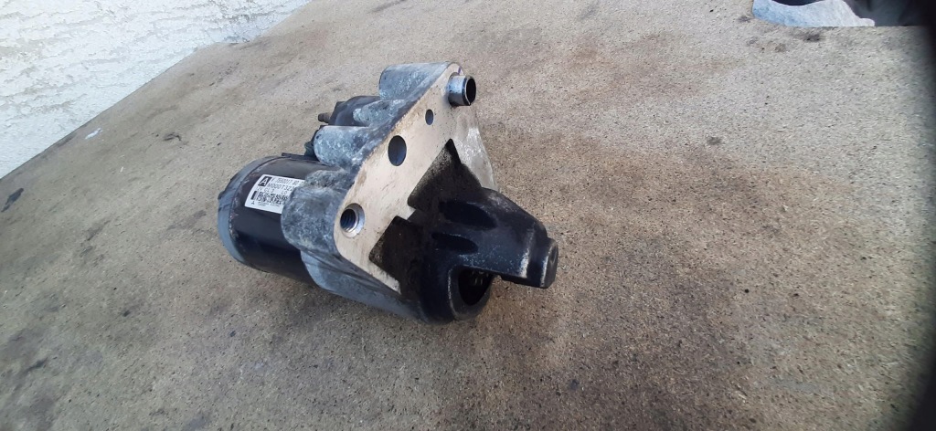 Стартер 1.6thp citroen ds3 v755001780 в Украине