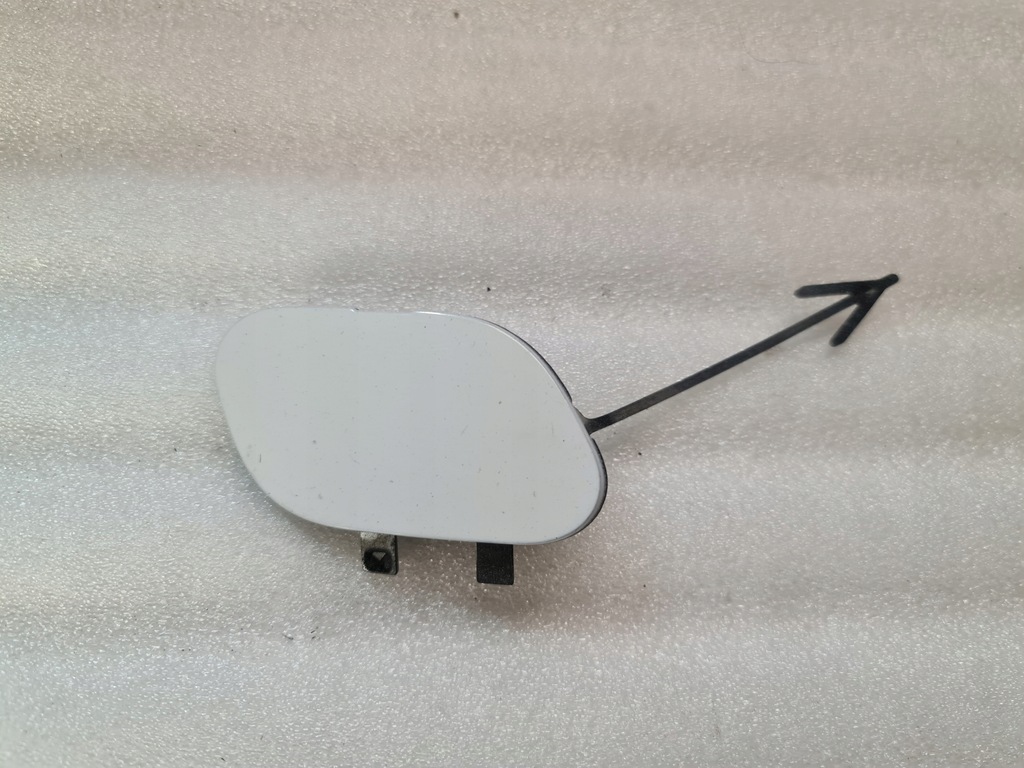 фото №1, Opel corsa e заглушка фаркоп бампера перед 13399230