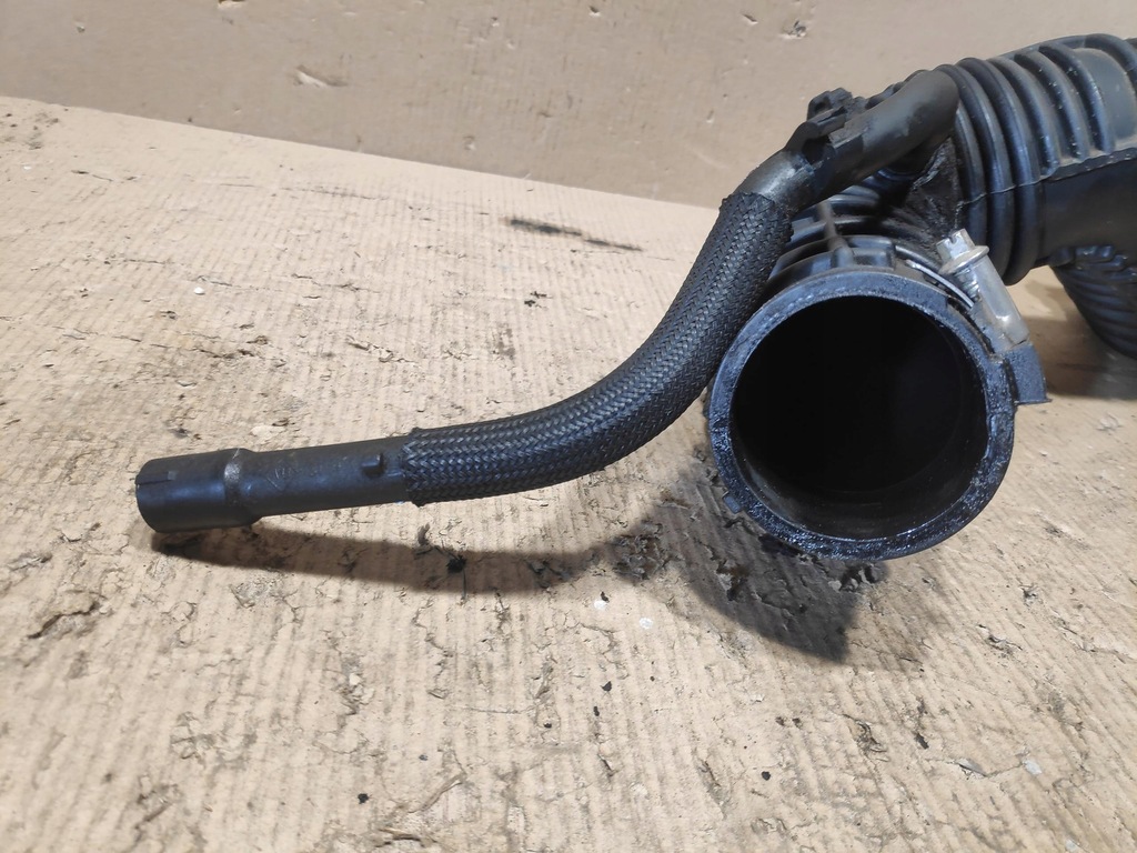 фото №4, Шланг wąż труба воздуха воздухозаборник turbo renault espace iv 8200586979