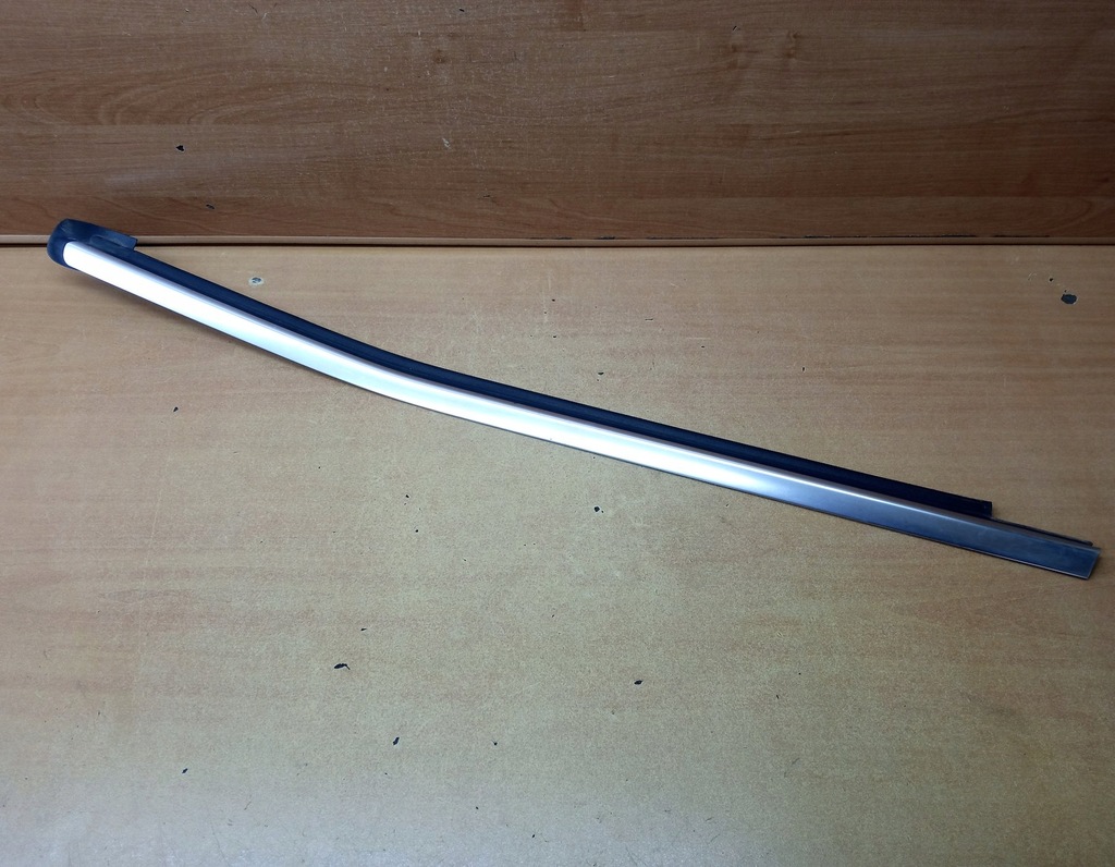 фото №1, Молдинг скло правий задня mercedes gl x166