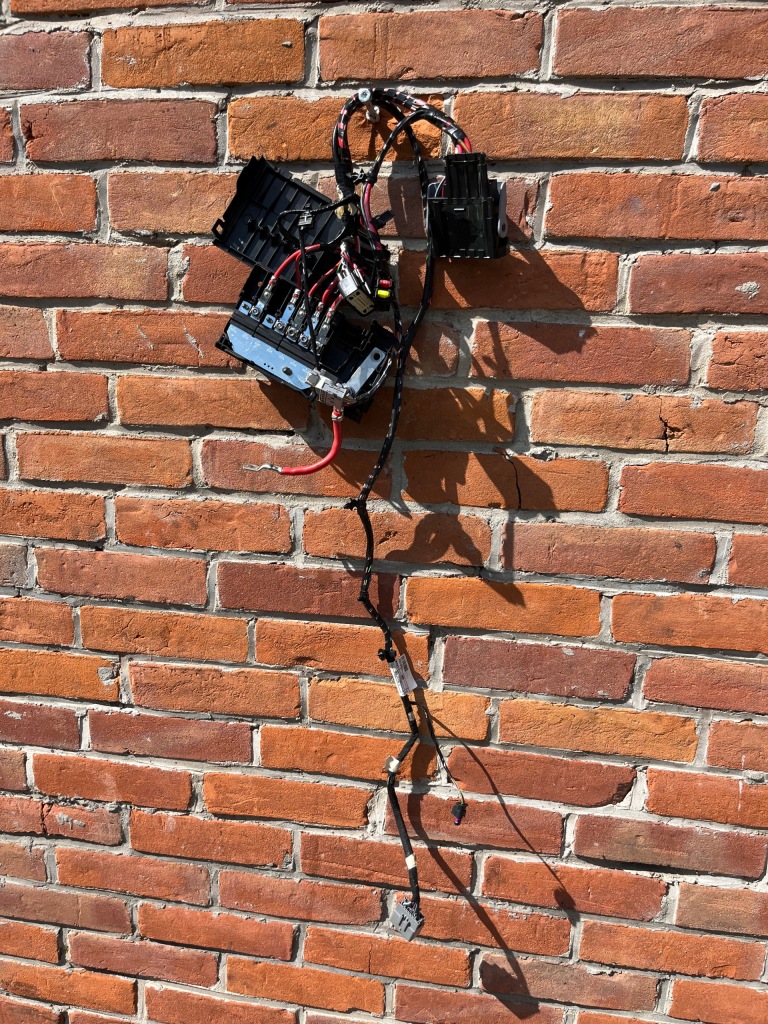 Opel astra k v 16r 1.6 cdti клема акумулятор Недорого