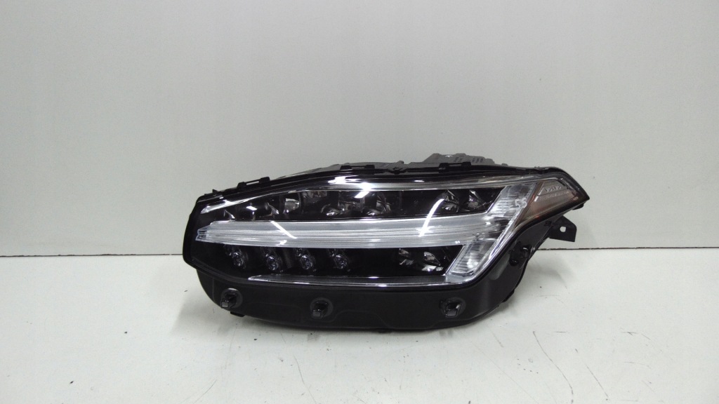 Купити Volvo xc90 2 2 рестайлінг  ліва фара перед full led