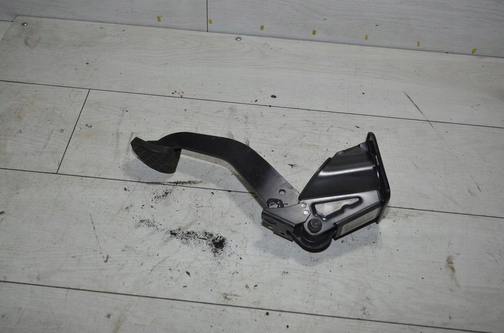 фото №1, Педаль тормоза smart roadster coupe 452