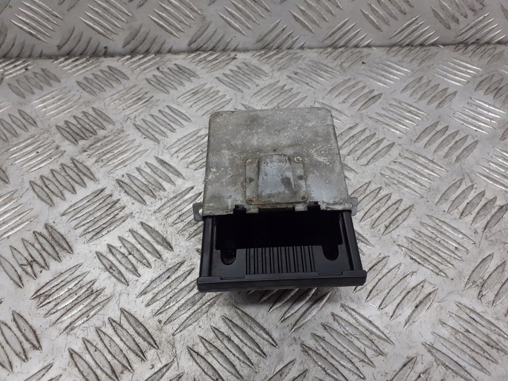 фото №4, Попільничка mazda premacy