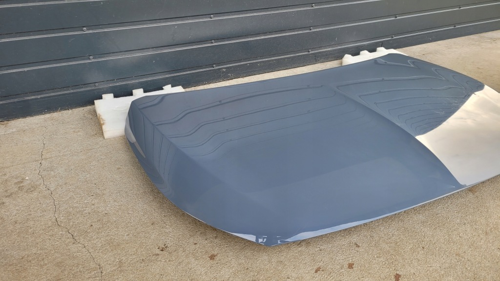 Купити Opel corsa f рестайлінг  капот кришка двигуна ідеальний стан сіра esd