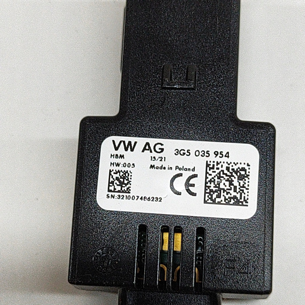 фото №7, Volkswagen tiguan 2021 разъём / соединитель usb