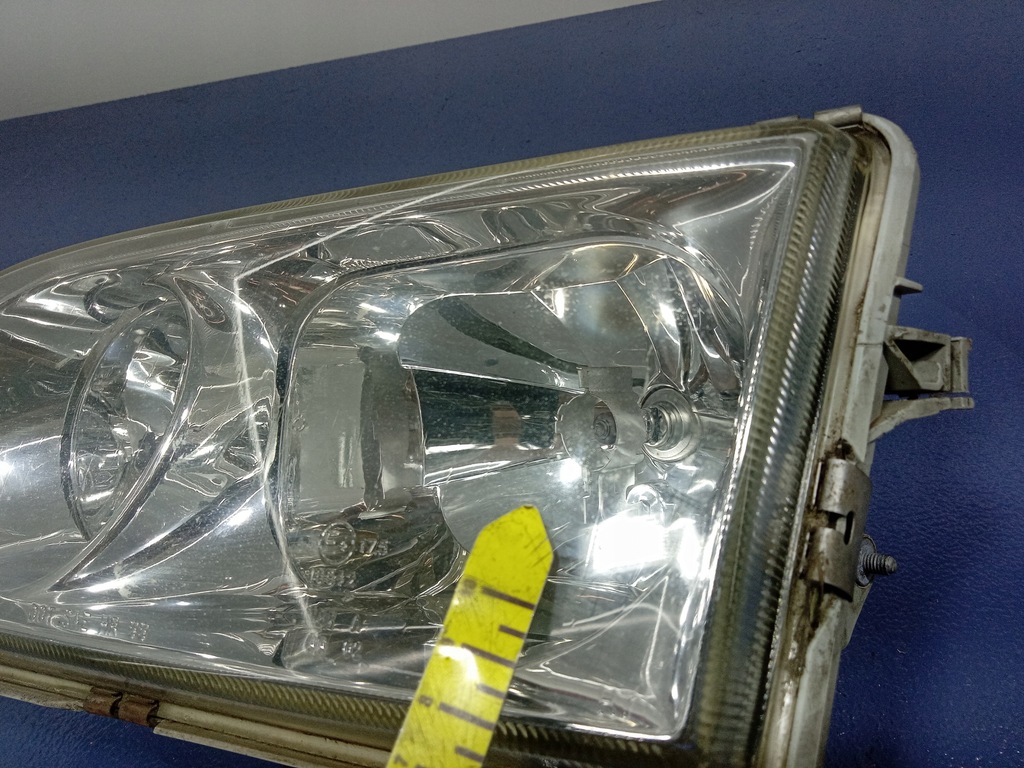 фото №8, Volvo v40 i s40 фара левый eu 20-a272