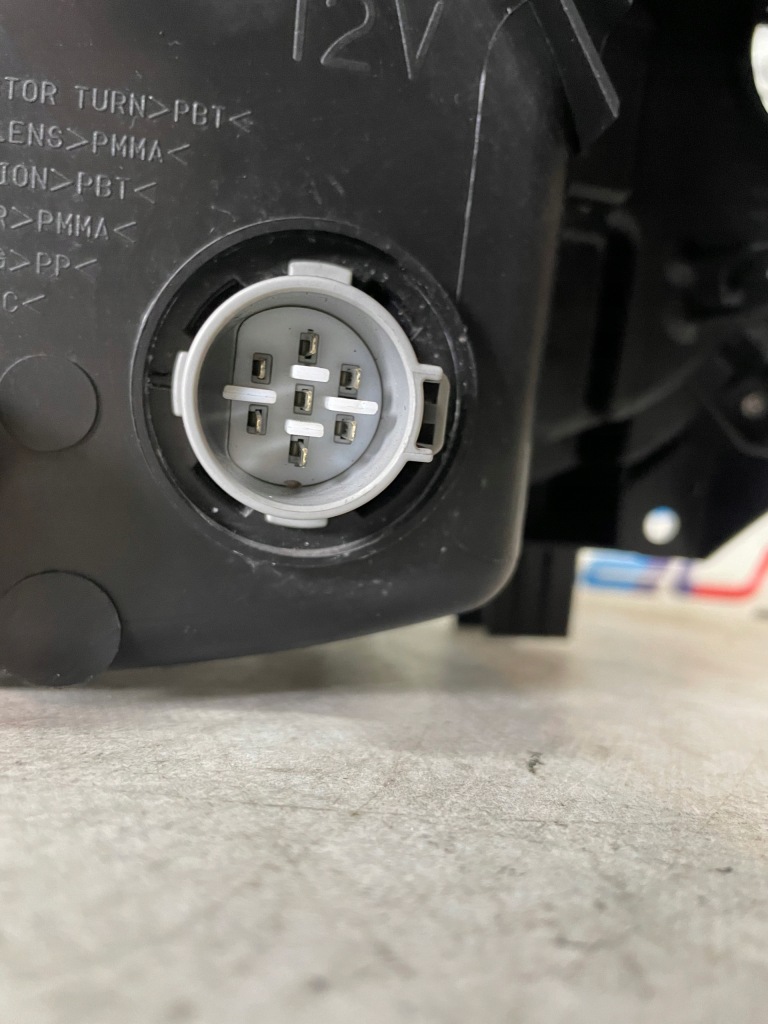 Mazda cx-5 рестайлинг  full led фара правый  перед 2014- Цена