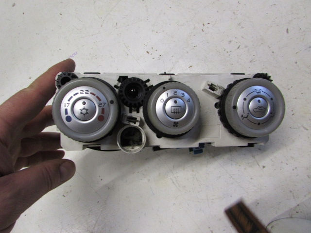 фото №1, Панель обдув mitsubishi colt vi