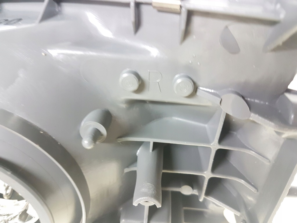 фото №13, Hiace 99-06 лампа фара перед передня права