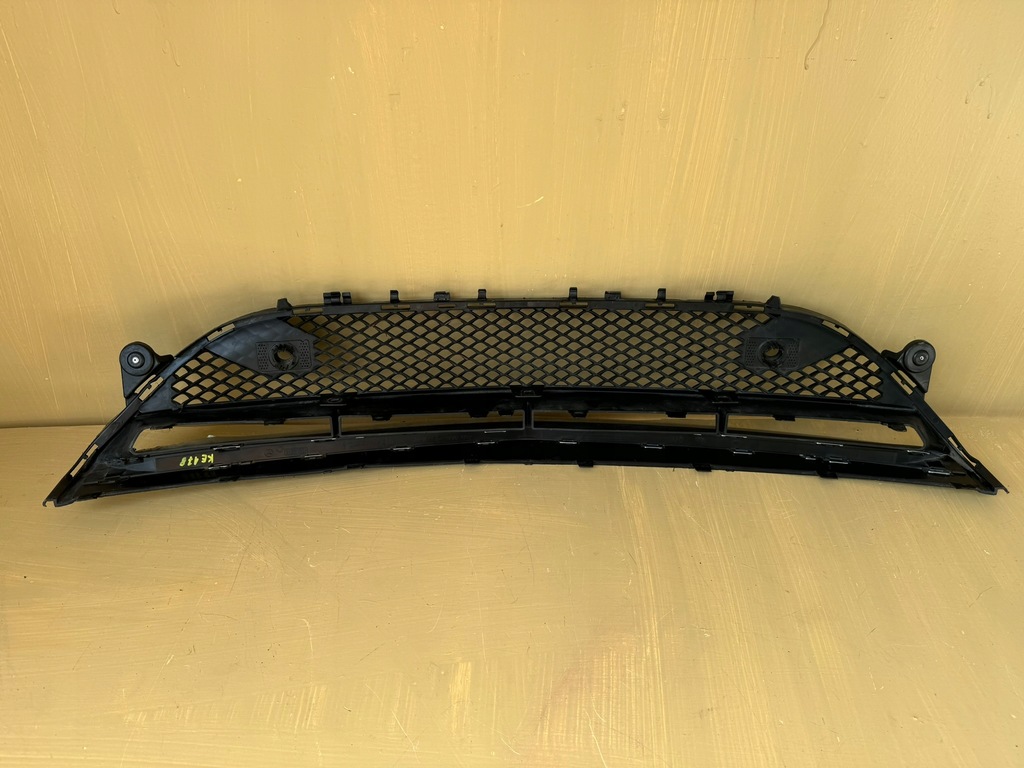 фото №13, Mercedes w213 amg 16-23r решётка накладка бампера перед a2138856900