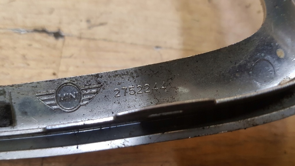 фото №3, Рамка захист лампи задня 2szt комплект mini cooper ii r57 cabrio